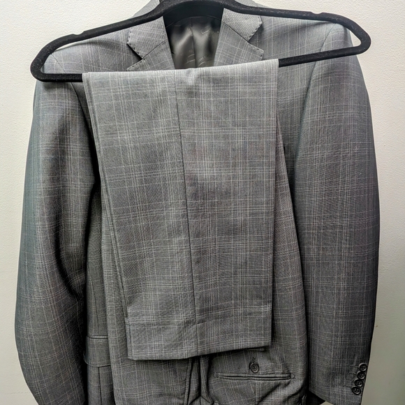 Suit set - Picture 2 of 5